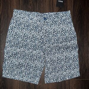 DKNY Men's Mosaic Patterned Shorts in Navy and White, Size: 30
